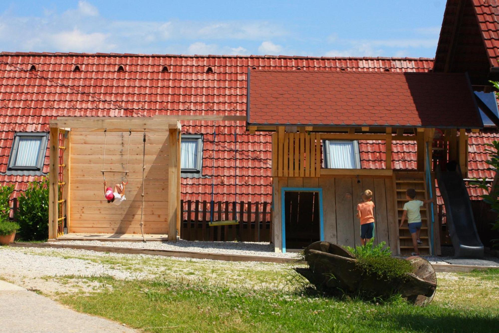 Farm Stay Zevnik Brezice Bagian luar foto