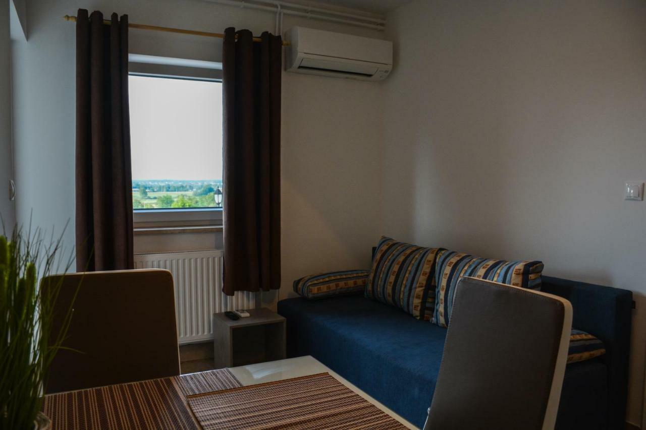 Farm Stay Zevnik Brezice Bagian luar foto