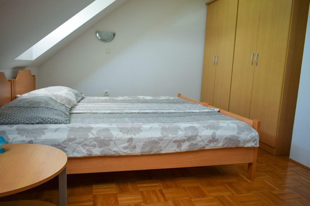 Farm Stay Zevnik Brezice Bagian luar foto